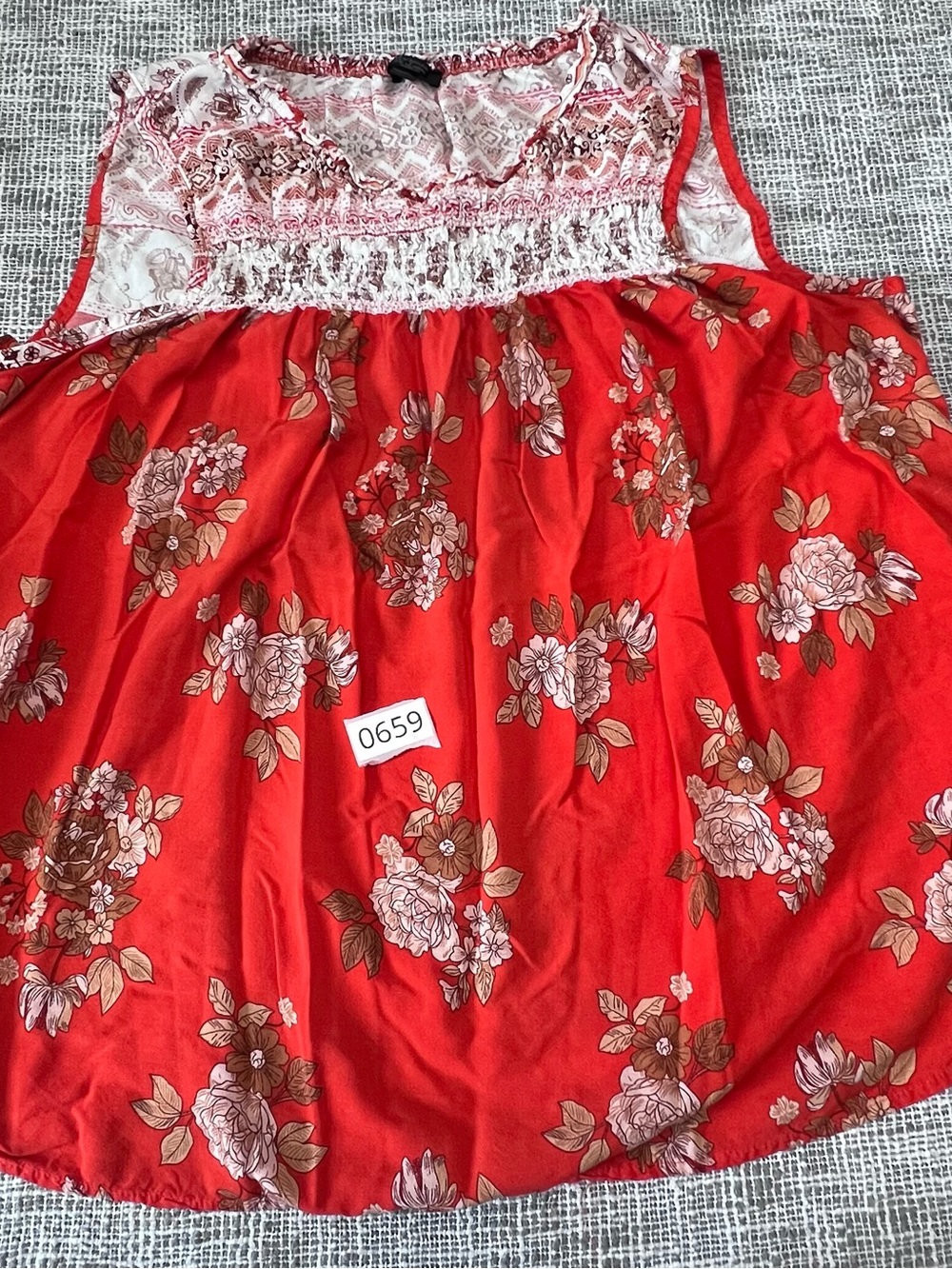 Red Floral Lace-Yoke Sleeveless Tank Top